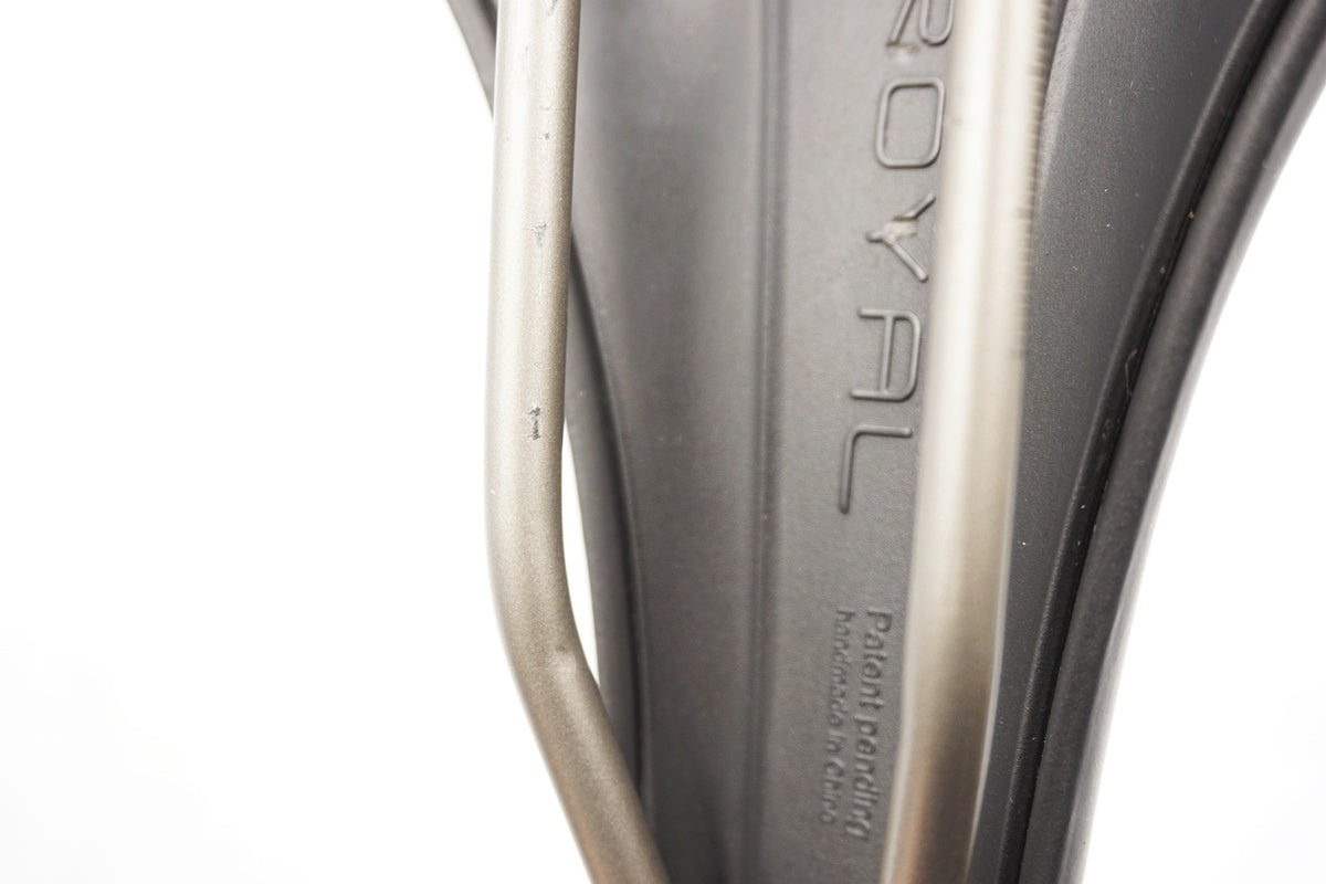 SELLE ROYAL 「セラロイヤル」 ASPHALT サドル / 奈良店