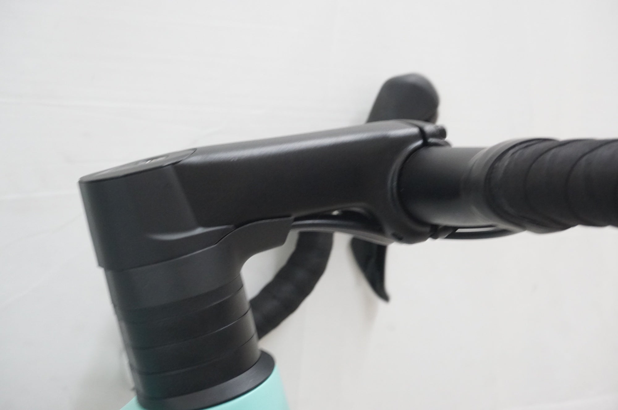 BIANCHI 「ビアンキ」 OLTRE RACE 2024年モデル ロードバイク / 福岡店