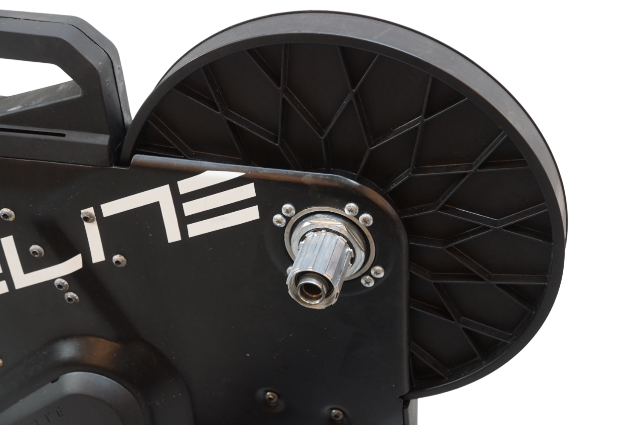 ELITE 「エリート」 SUITO スマートトレーナー / バイチャリ浦和ベース