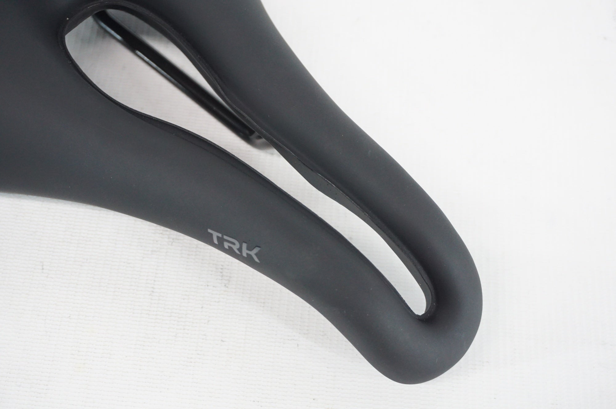 SELLE SMP 「セラエスエムピー」 LARGE サドル / 阪急塚口店