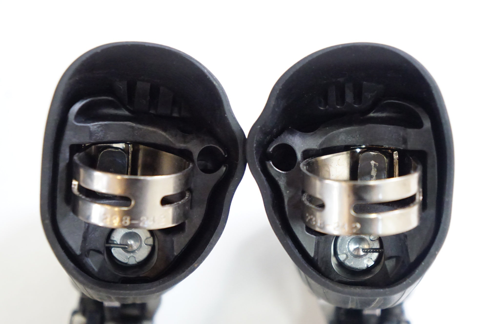 SHIMANO 「シマノ」 ULTEGRA ST-R8000 デュアルコントロールレバー / 熊谷本店