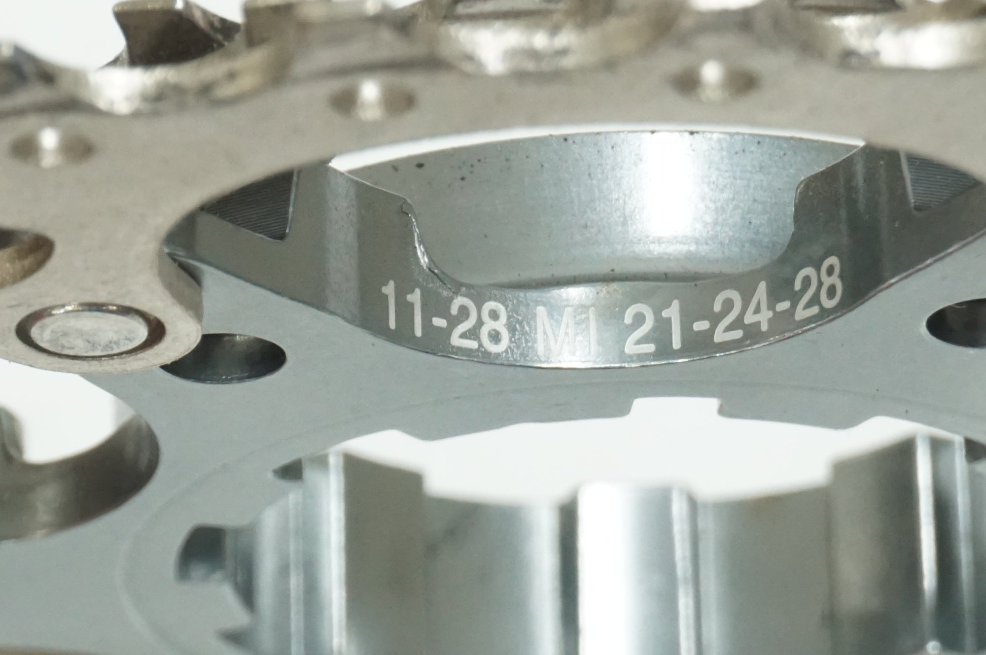 SHIMANO 「シマノ」 ULTEGRA CS-6700 11-28T スプロケット / 大宮店