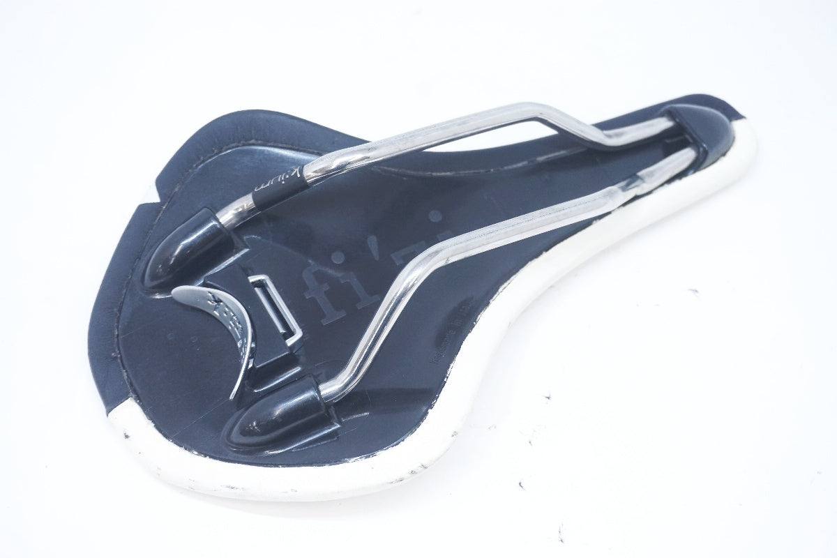 FIZIK 「フィジーク」 ARES KIUMレール サドル / 大阪美原北インター店