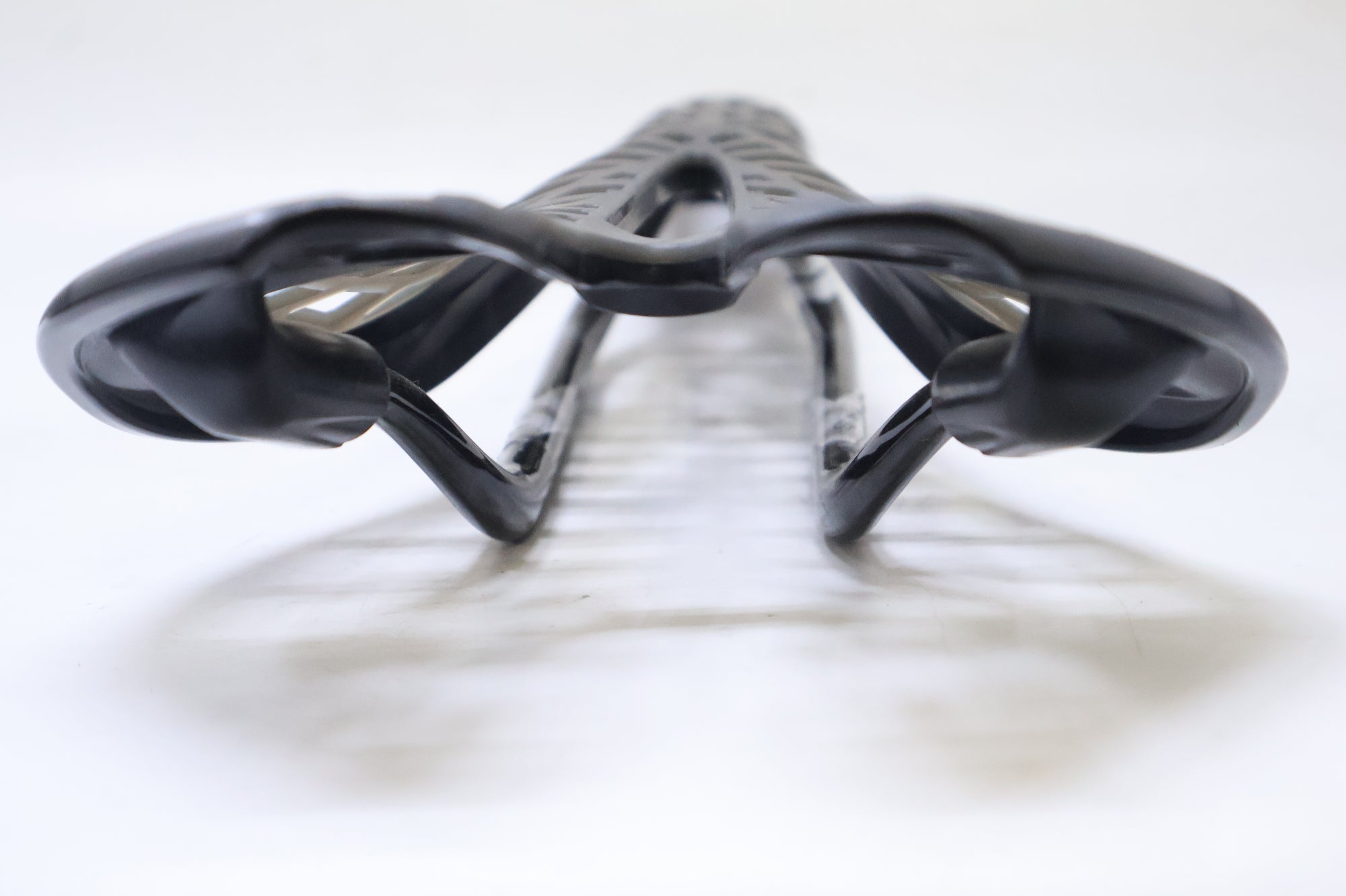 TIOGA 「タイオガ」 SPYDER TWINTAIL2 カーボンレール サドル / 高知店