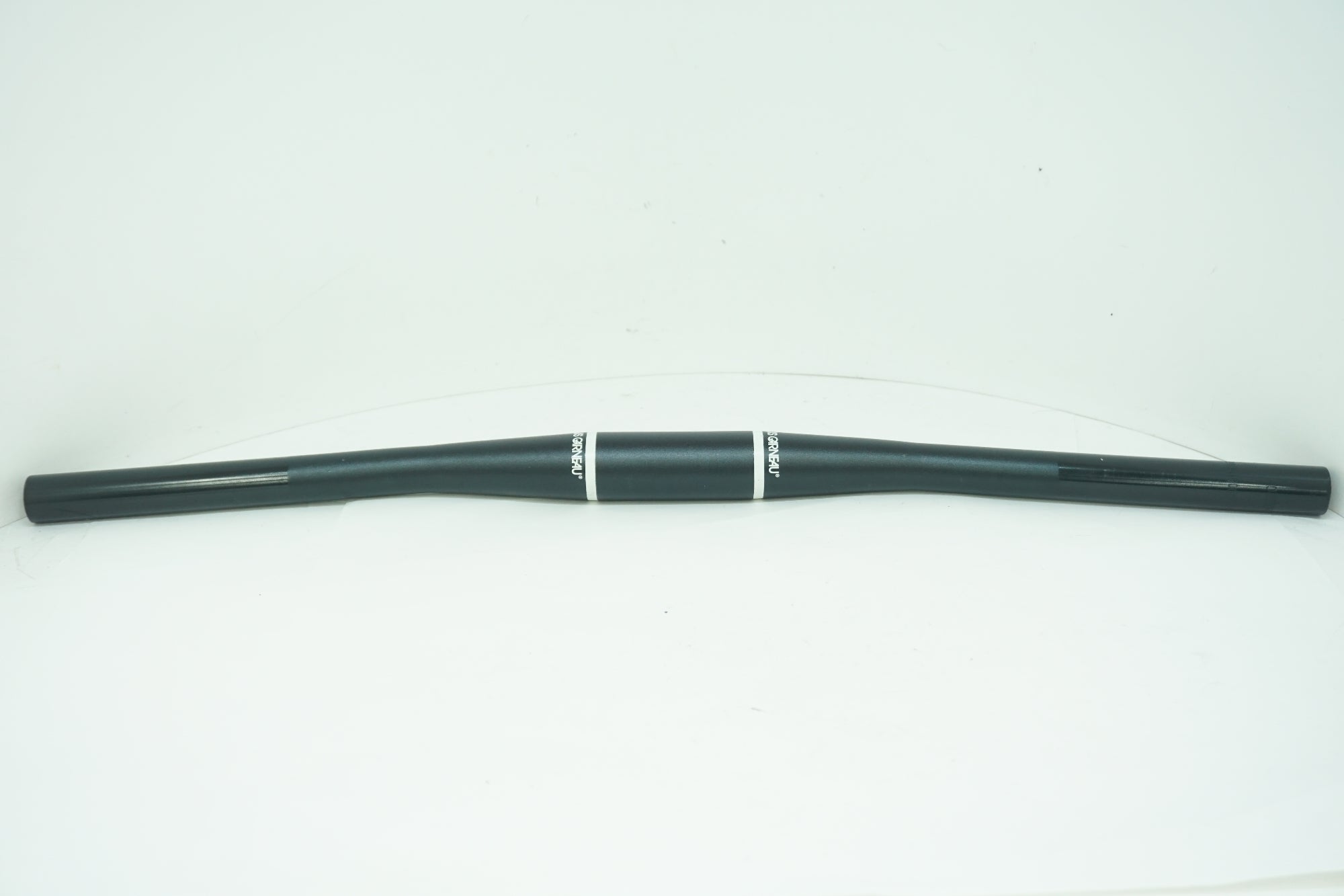 LOUIS GARNEAU 「ルイガノ」  Φ31.8 580mm ハンドル / 大阪美原北インター店