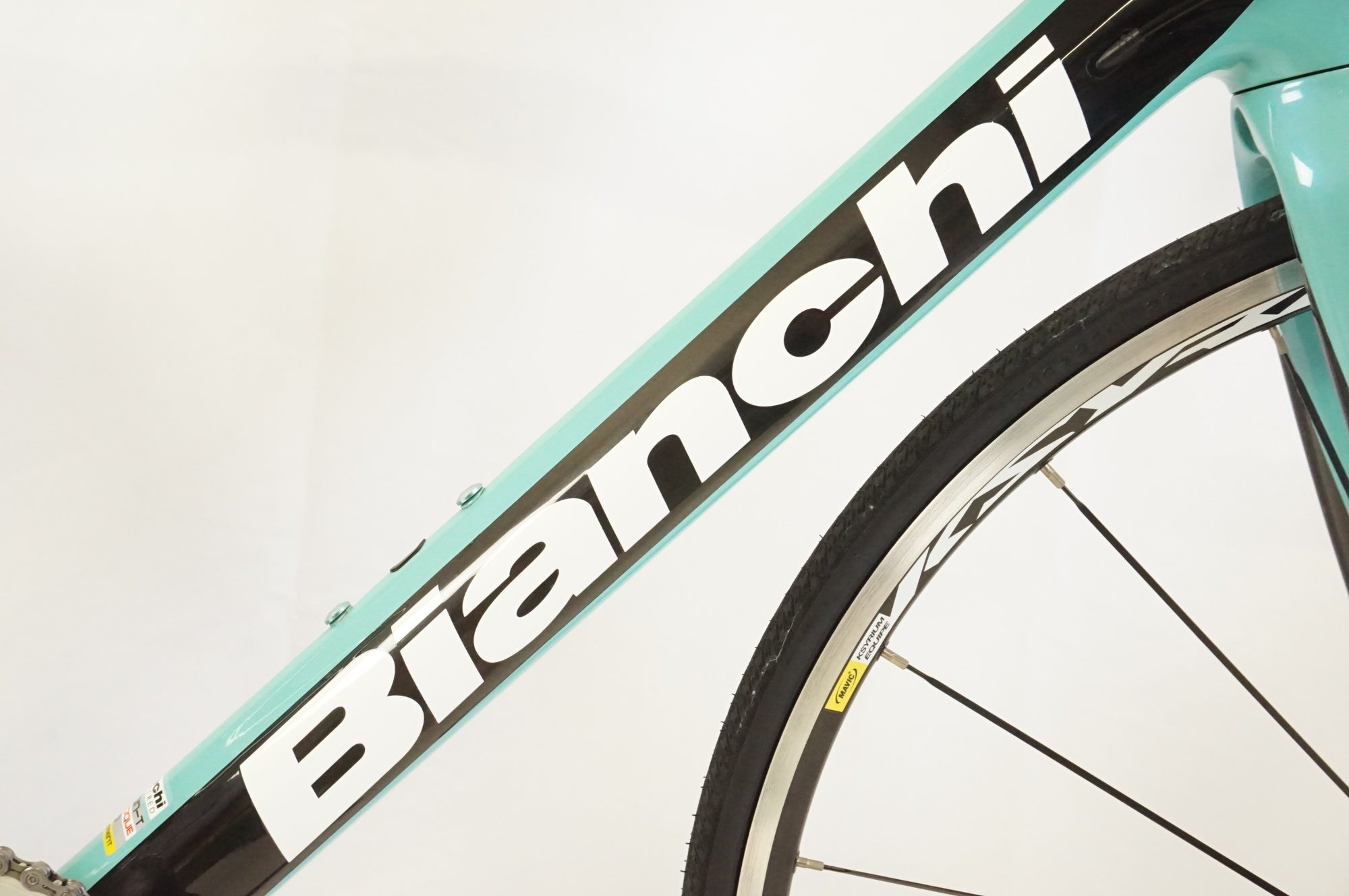 （美品）BIANCHI ビアンキSEMPRE PRO ULTEGRA サイズ50 BIANCHI SEMPRE PRO(ビアンキ センプレ プロ)ULTEGRA完成車 2016