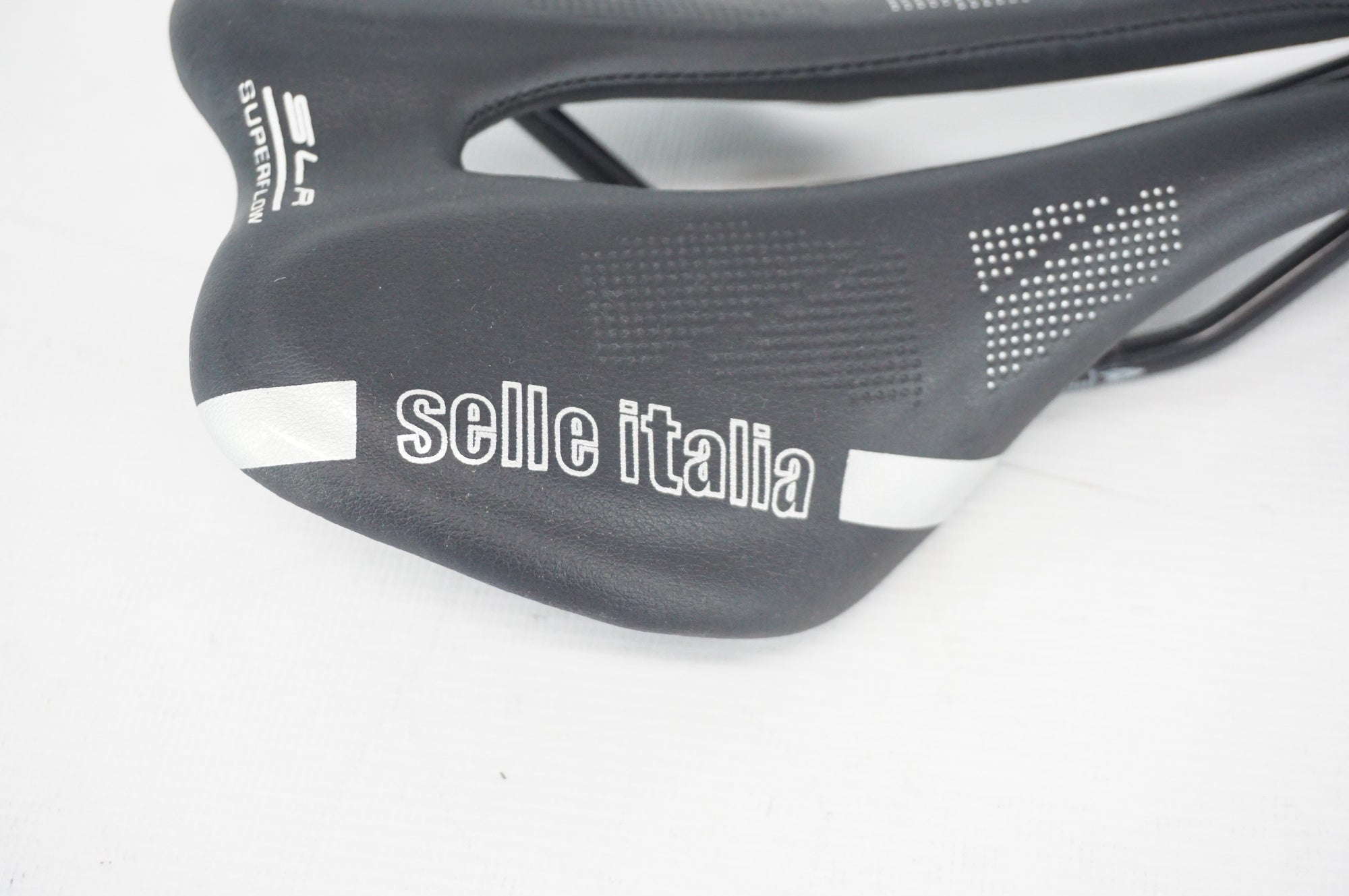 SELLE ITALIA 「セライタリア」 SLR BOOST サドル / 阪急塚口店