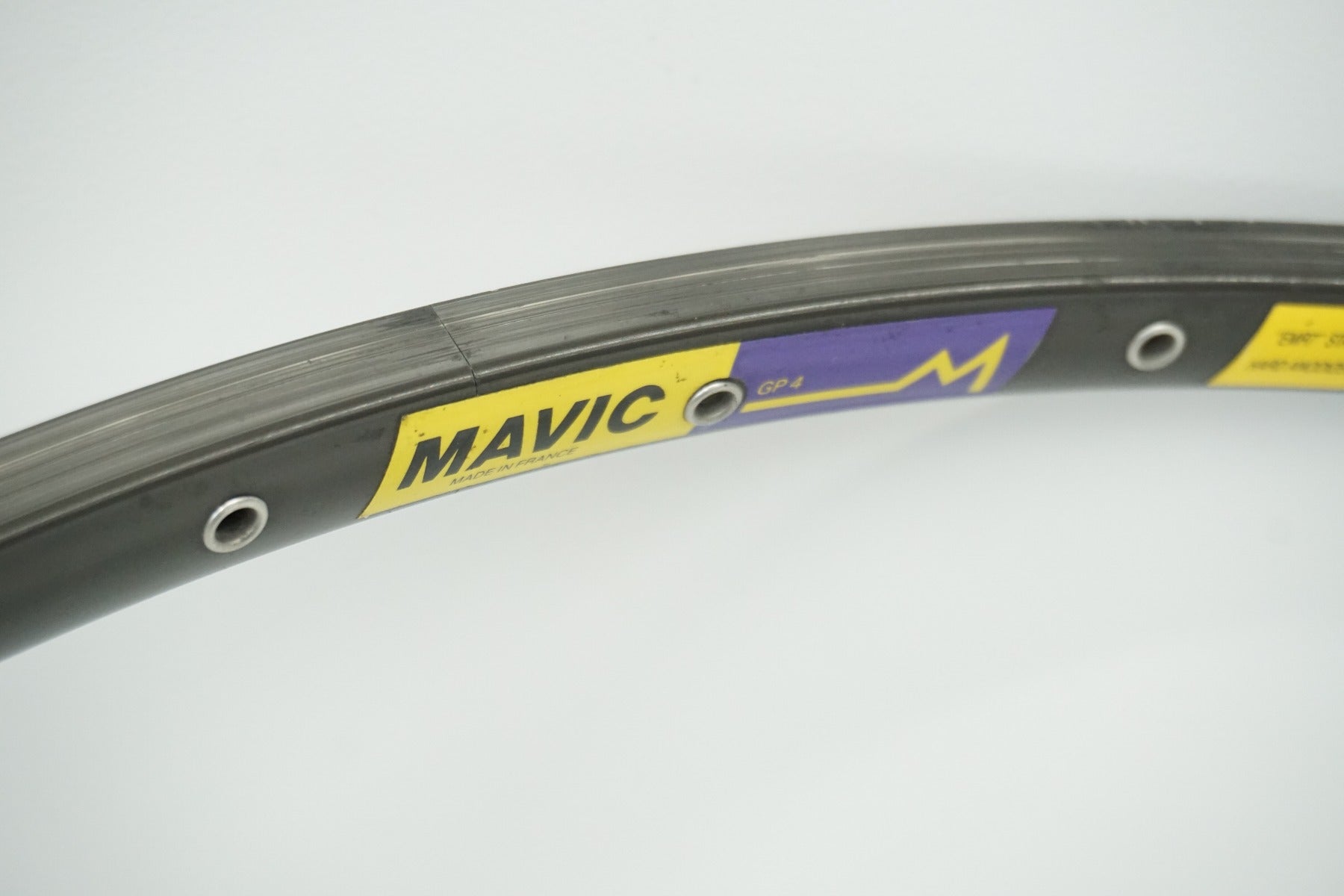 MAVIC 「マヴィック」 GP4 リム