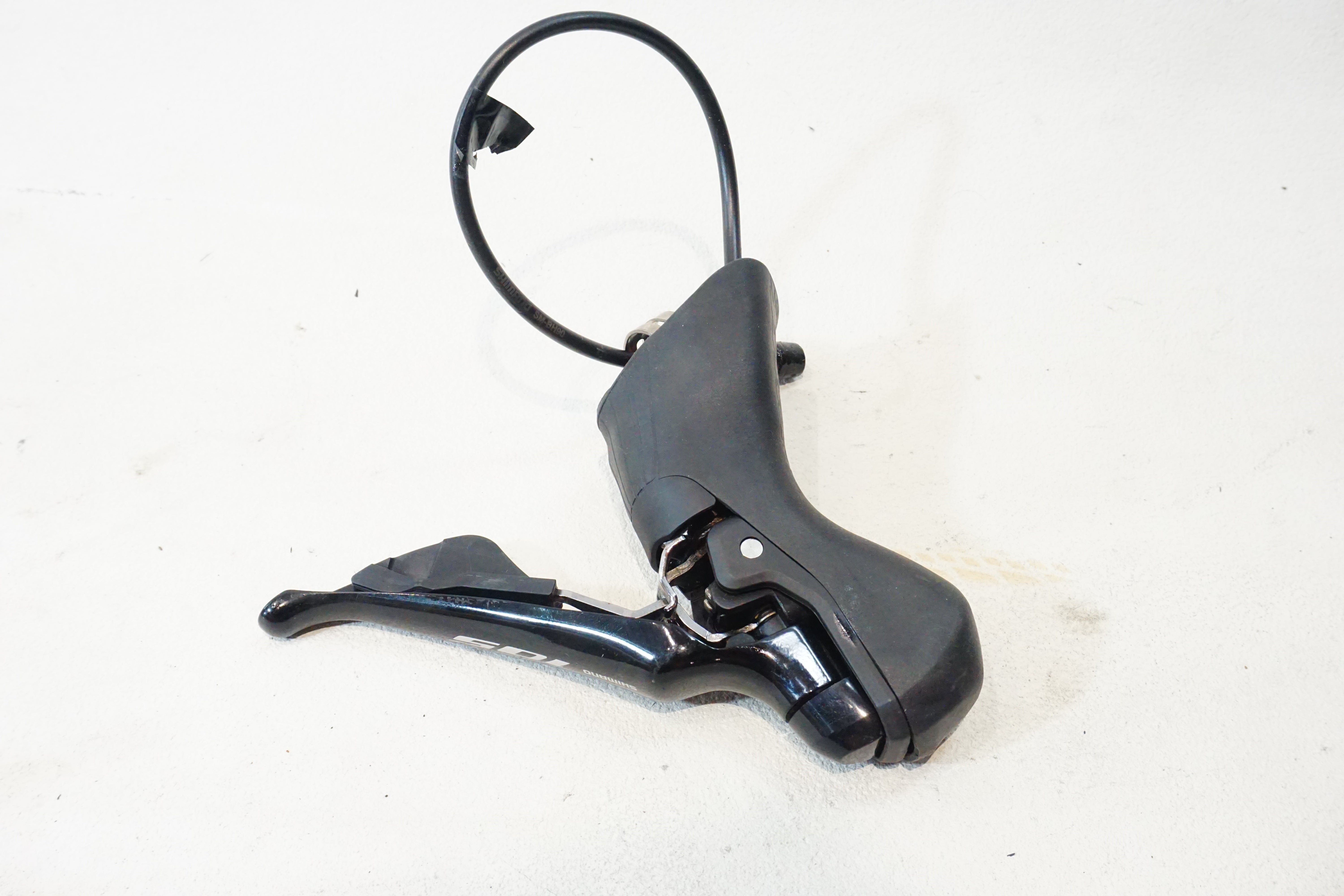 SHIMANO 「シマノ」 105 ST-R7020 デュアルコントロールレバー / 横浜