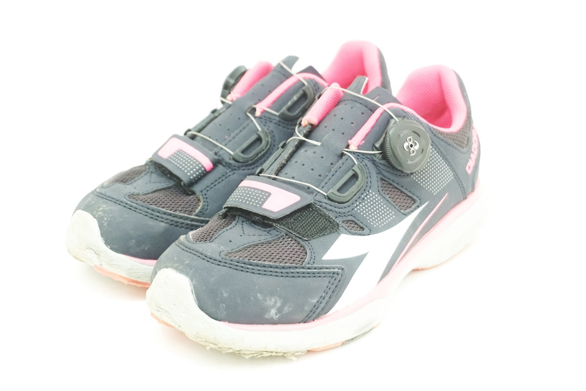 DIADORA 「ディアドラ」  22cm シューズ / 大阪美原北インター店