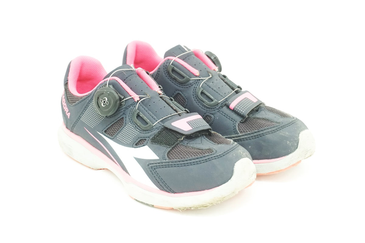 DIADORA 「ディアドラ」  22cm シューズ / 大阪美原北インター店